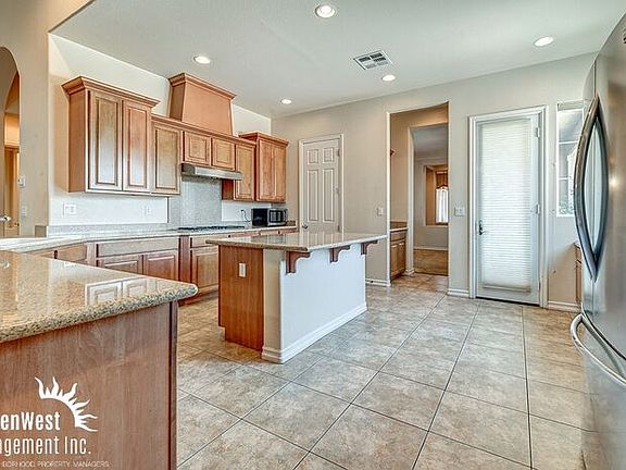 5th image of 5039 Jessica Joy St