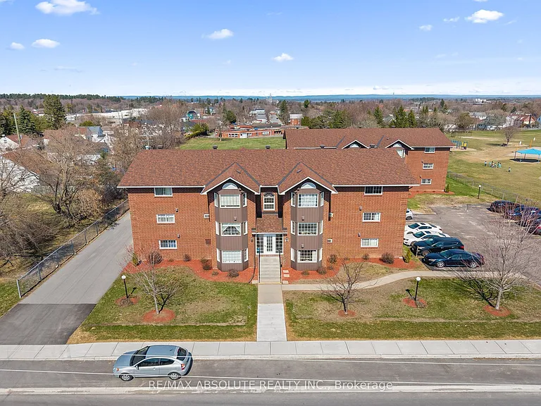85 Edey St #2A — Photo 4