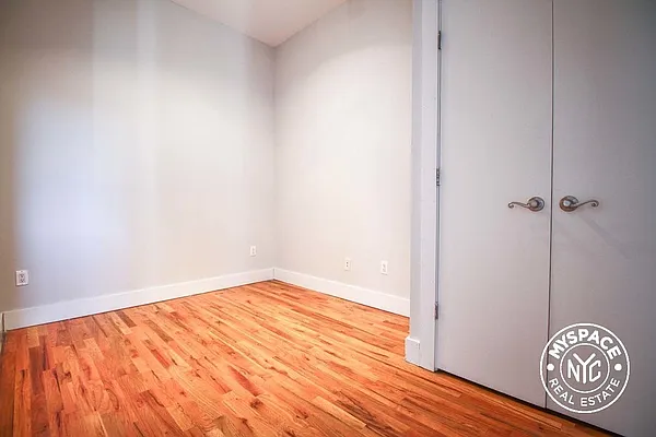 Rented by MySpaceNYC | media 4