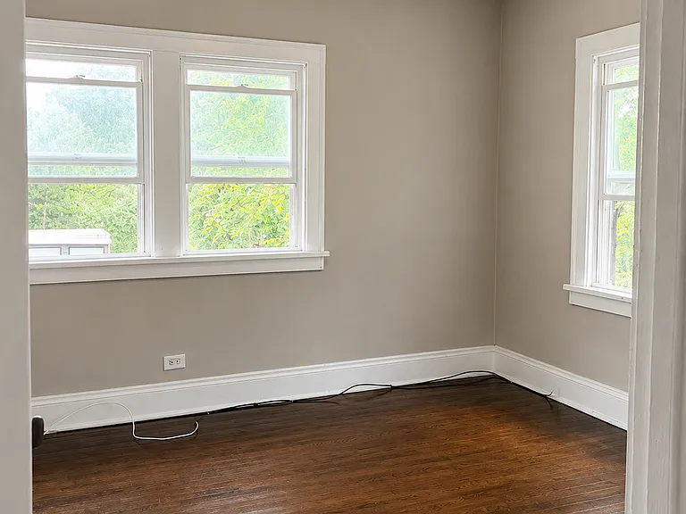 1462 Parkhill Rd — Photo 9