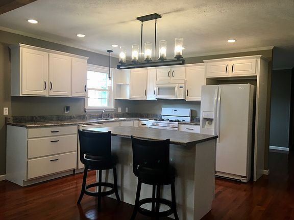 2nd image of 312 Vanhooser Dr