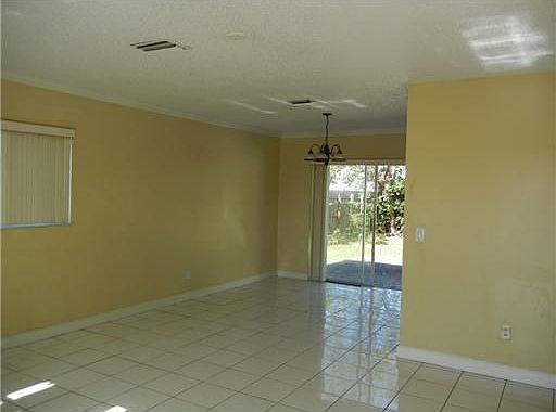 4th image of 7209 SW 4th Ct