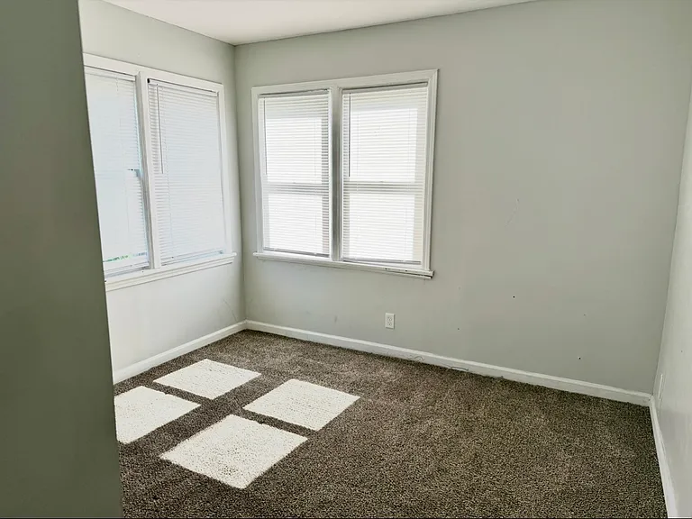 1510 SE Riverside Dr #B6 — Photo 4