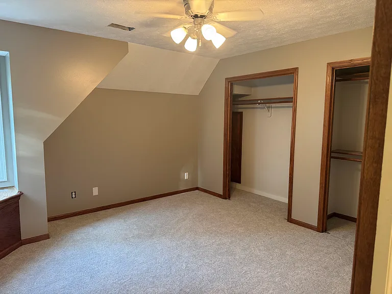 16728 Leavenworth Cir — Photo 37