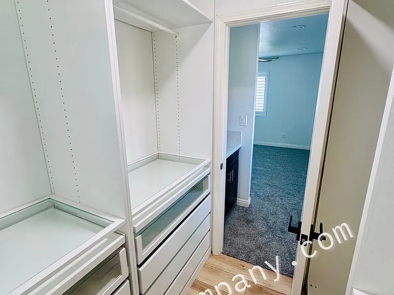1564 Cavern Point Ct — Photo 10