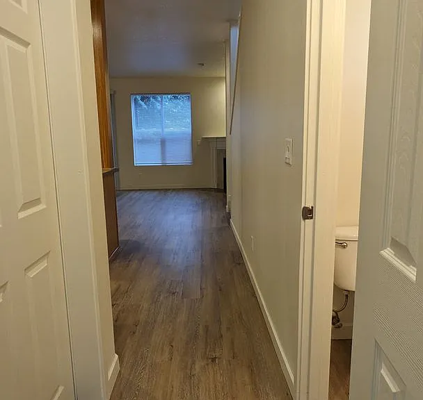 Halsey East Townhomes — Photo 46