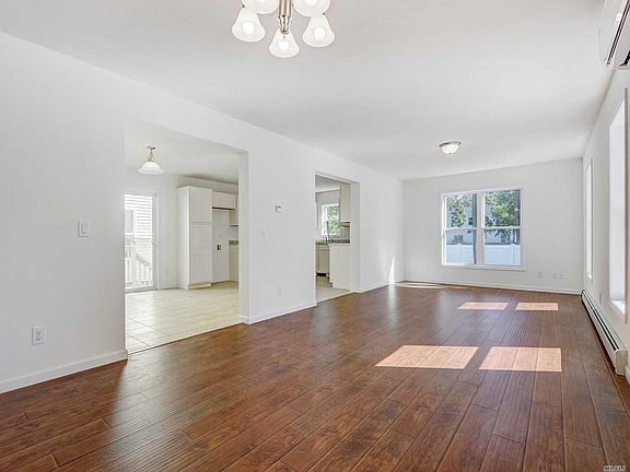4th image of 123 Willet Pl