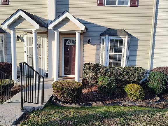 2nd image of 1625 Conley Rd APT 275