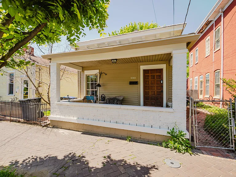 1033 E Washington St #2 — Photo 16