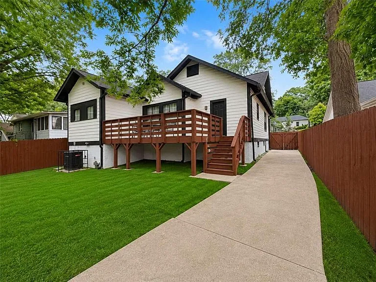 906 Westmont Rd SW — Photo 31