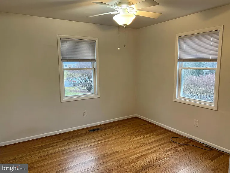 810 Wisteria Dr — Photo 22