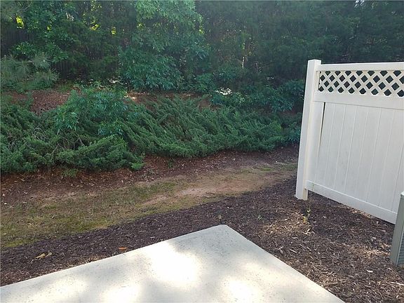 5th image of 543 Woodland Park Ter