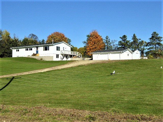 1st image of 4062 N 730th Street
