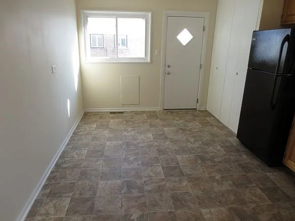 8348 Lockwood Ave photo 1