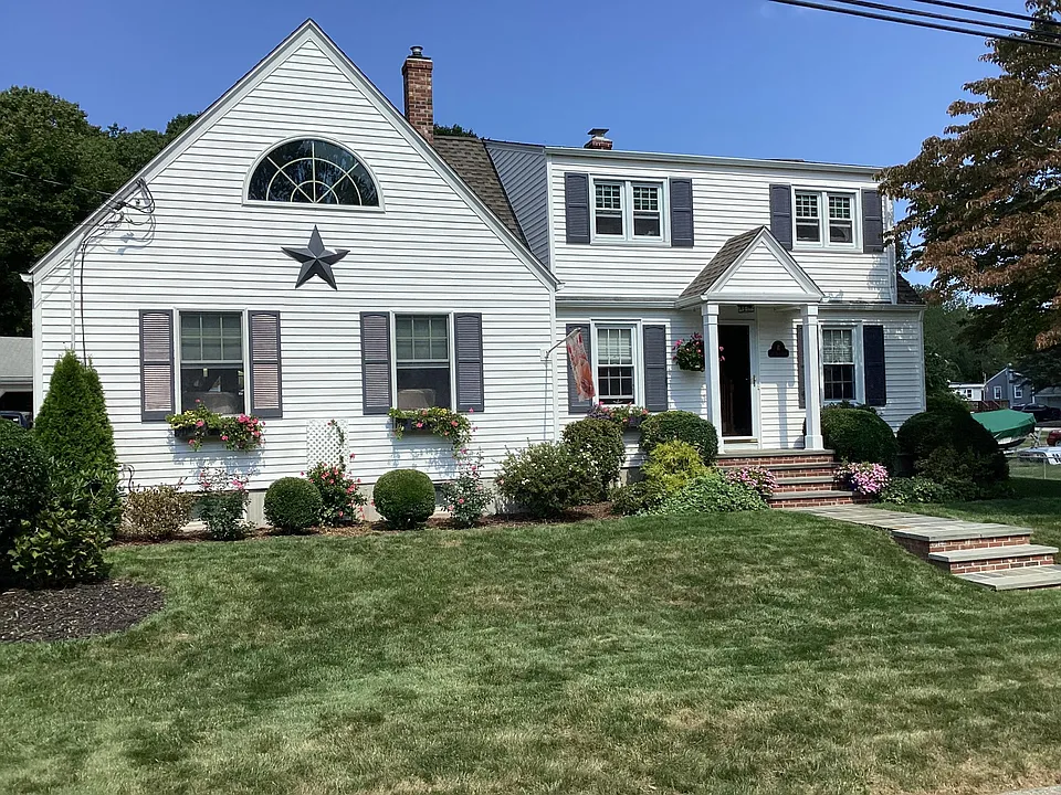 33 Mystic Ave