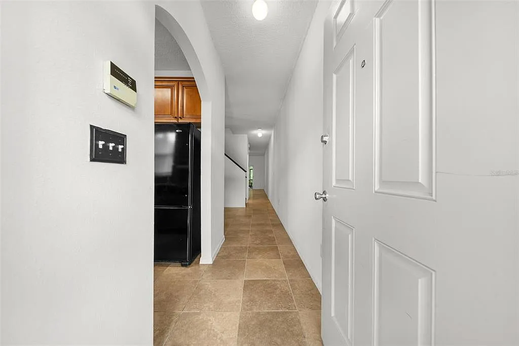 2 bed, 2.5 bath, 1496 sqft, $2,195 — Photo 3