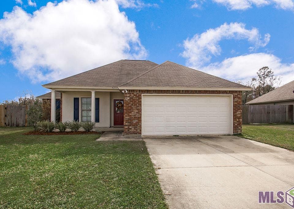 1st image of 9314 Cypress Lake Dr