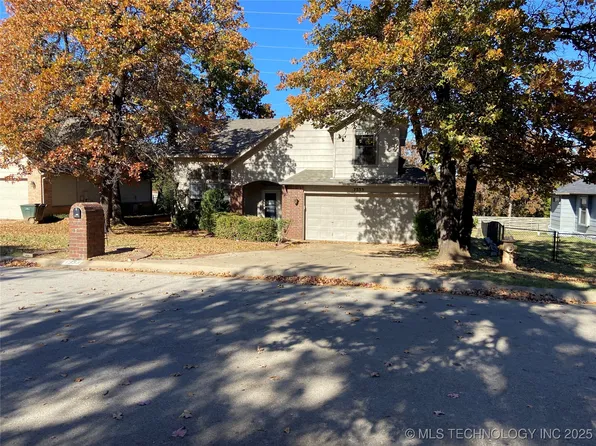 7333 W 36th St, Tulsa, OK 74107