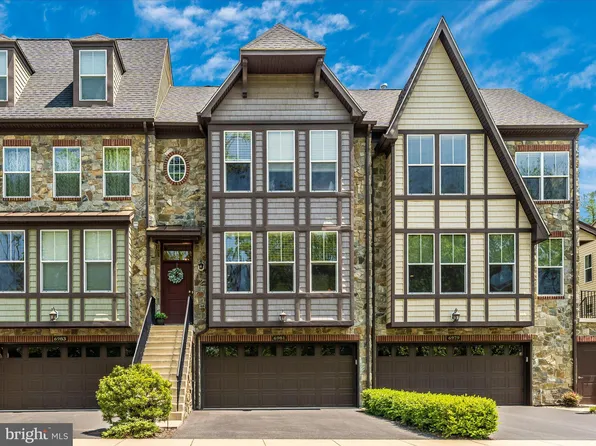 6981 Country Club Ter, New Market, MD 21774