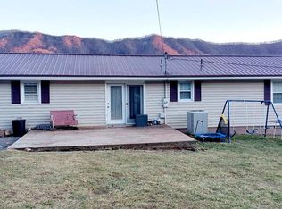 448 Maid St, Pounding Mill, VA