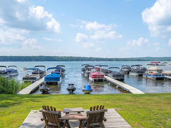 2nd image of 2368 109th St