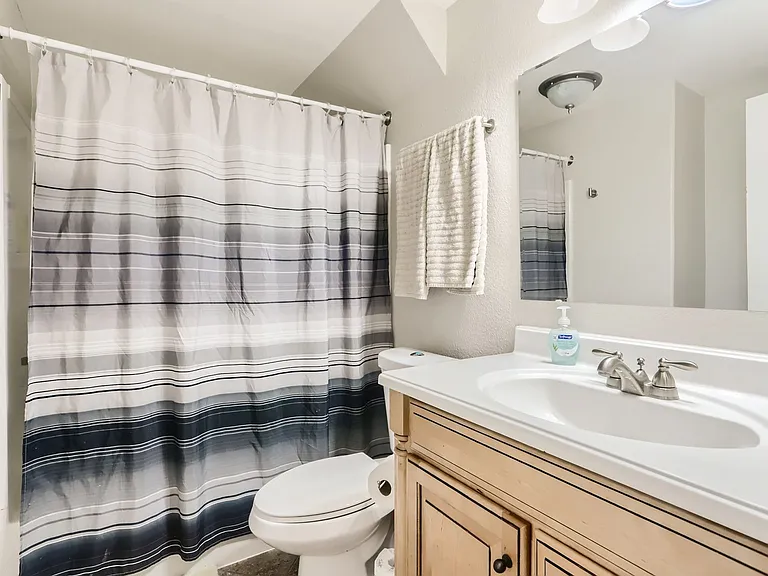 1628 Centaur Cir — Photo 20