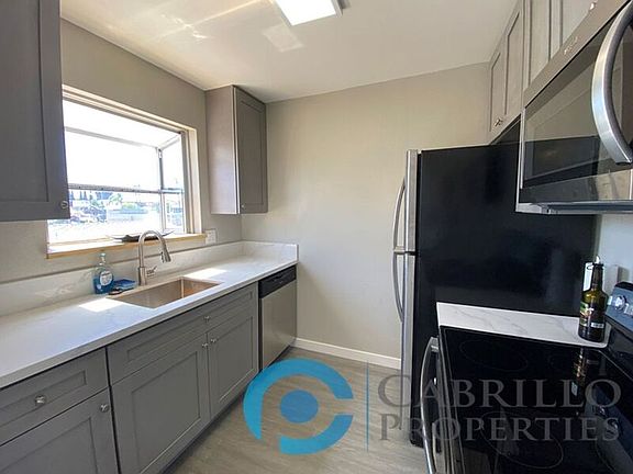 5th image of 4423 52nd St #2B