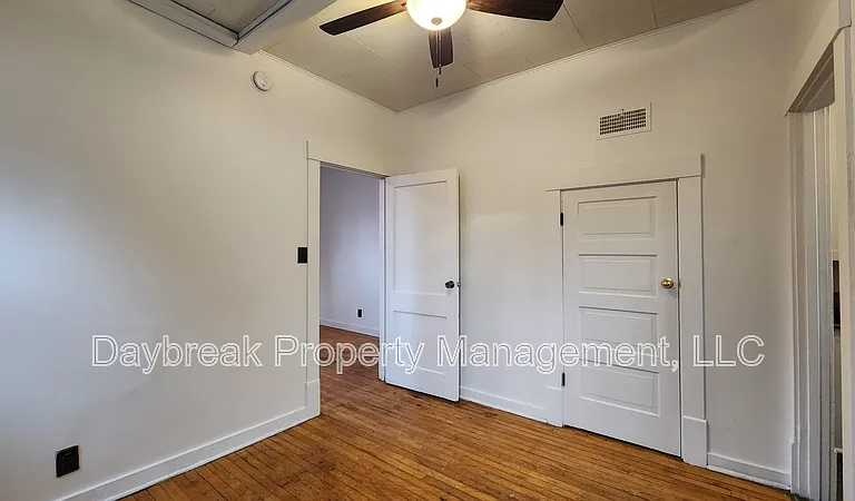 6 11th St S #6 — Photo 5