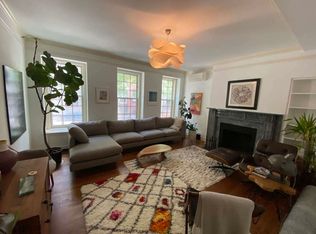 118 Washington Pl #2, New York, NY 10014