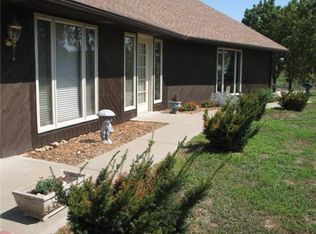 8549 County Farm Rd, Lexington, MO 64067