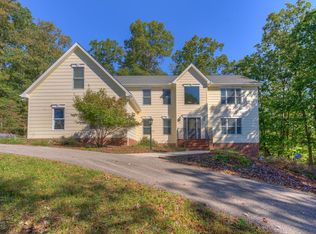 3840 Buck Mountain Rdg, Blacksburg, VA 24060