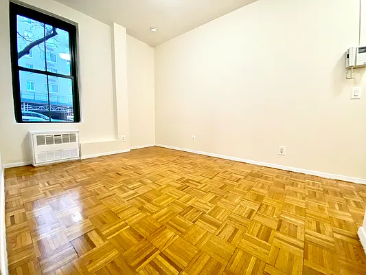 Rented by City & Suburban | media 18