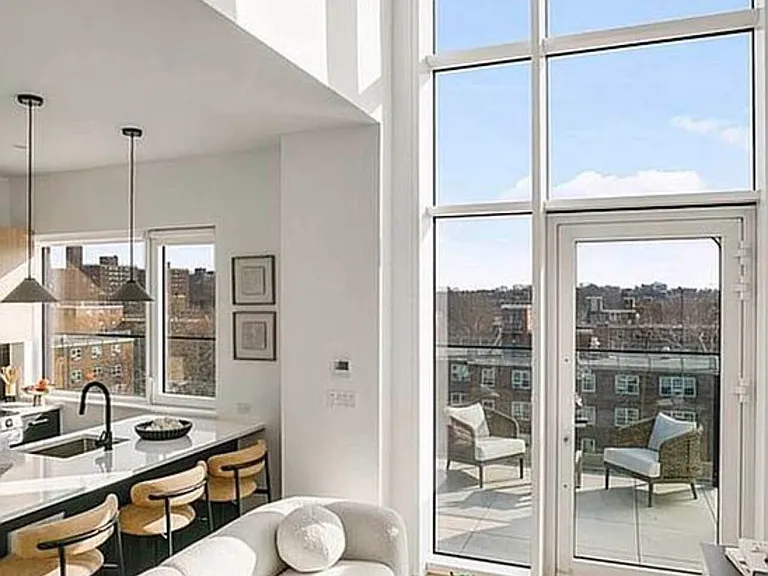 11-14 35th Ave #918 — Photo 4