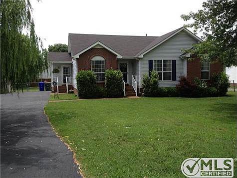 1st image of 106 Indian Pointe Dr
