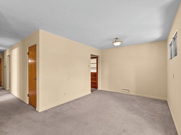 4th image of 1704 Cecilia St