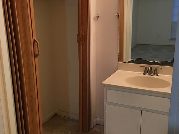 2nd image of 6818 Brisas Way