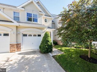 6 Austringer Ct #6, Pikesville, MD 21208