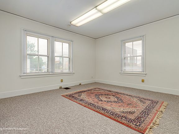 4th image of 1939 Miller Ct