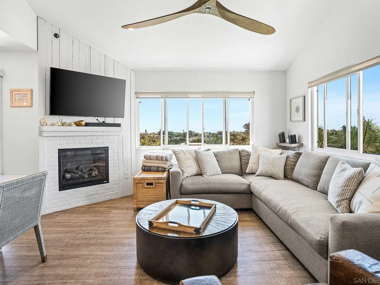 Sea Crest — Photo 1