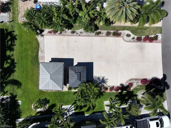 10014 Parkwood DR, FORT MYERS, FL 33905