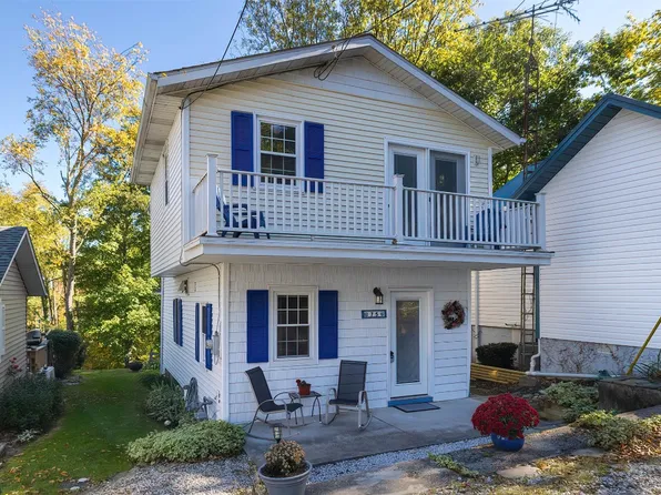 75 Hilltop Rd, North East, PA 16428