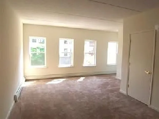 Rented by Douglas Elliman | media 19