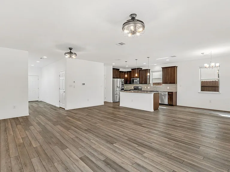 104 Turkey Creek Ln — Photo 8