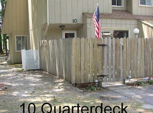 10 Quarterdeck Townes, New Bern, NC 28562