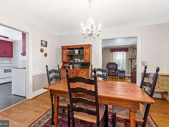 5th image of 186 Belleview Ave