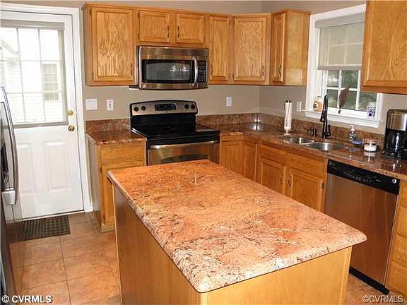 5th image of 7465 Mountain Lily Ln