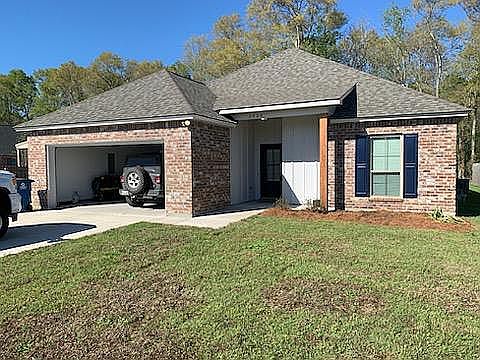1st image of 2408 Woodland Ct