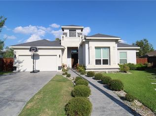 2914 Pebble Dr, Mission, TX 78574