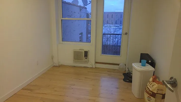 Rented by Urban Realty NYC | media 113