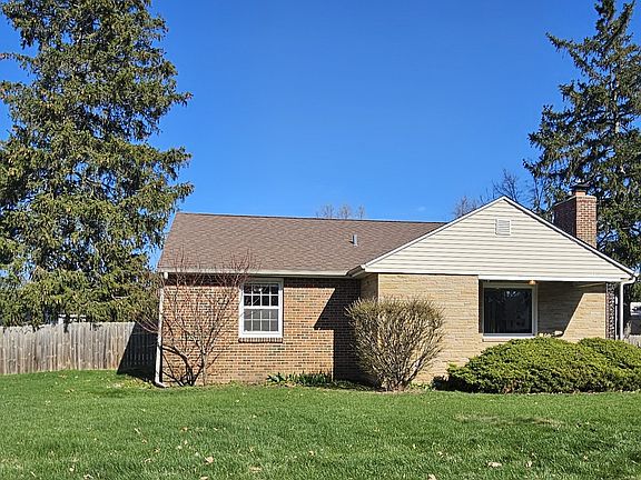 2nd image of 4701 Illinois St